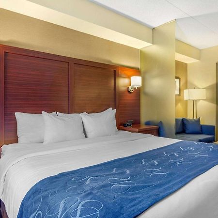 Comfort Suites Downtown Windsor Eksteriør bilde