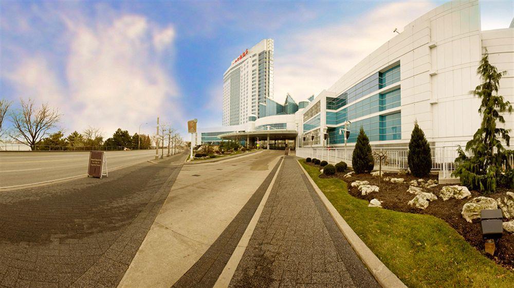 Comfort Suites Downtown Windsor Eksteriør bilde