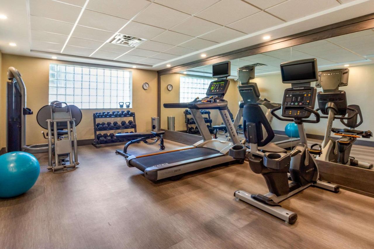 Comfort Suites Downtown Windsor Eksteriør bilde