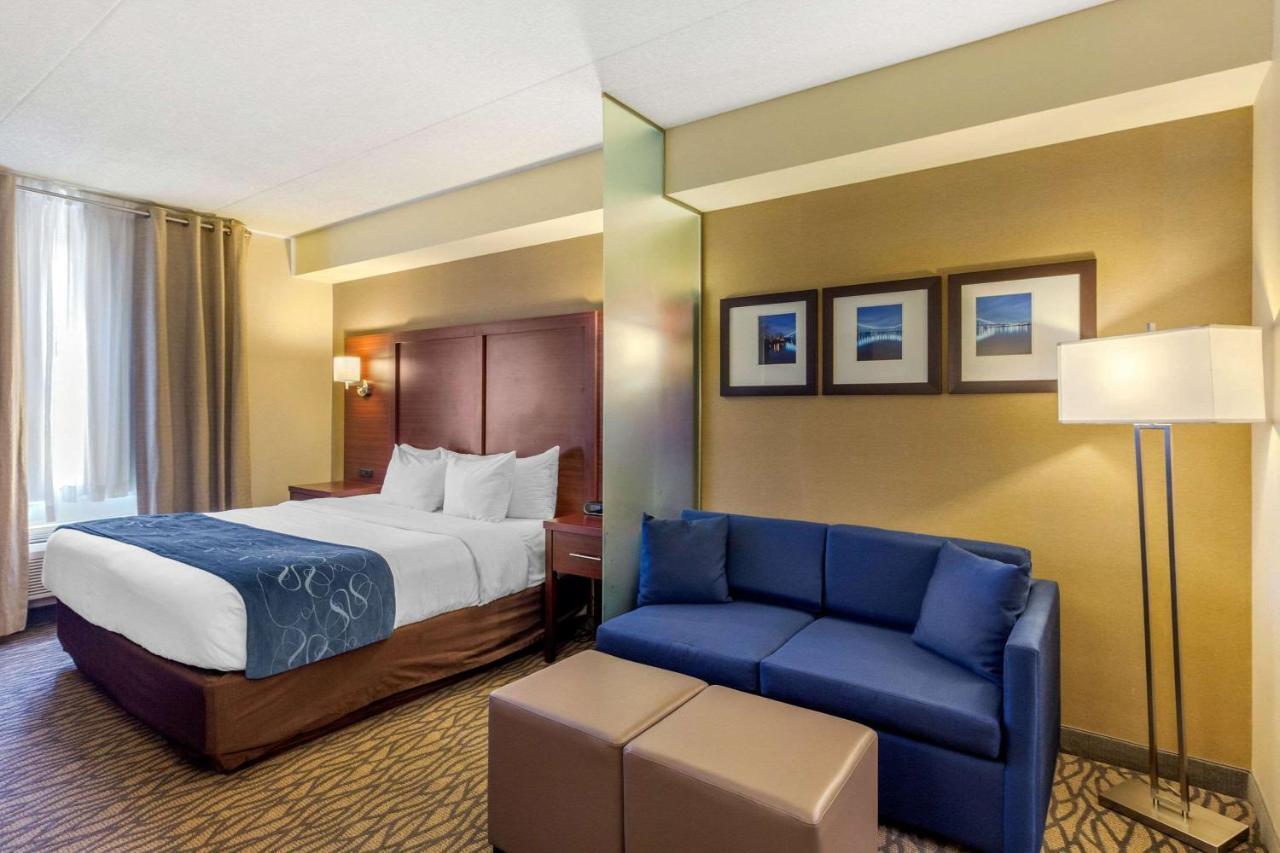 Comfort Suites Downtown Windsor Eksteriør bilde